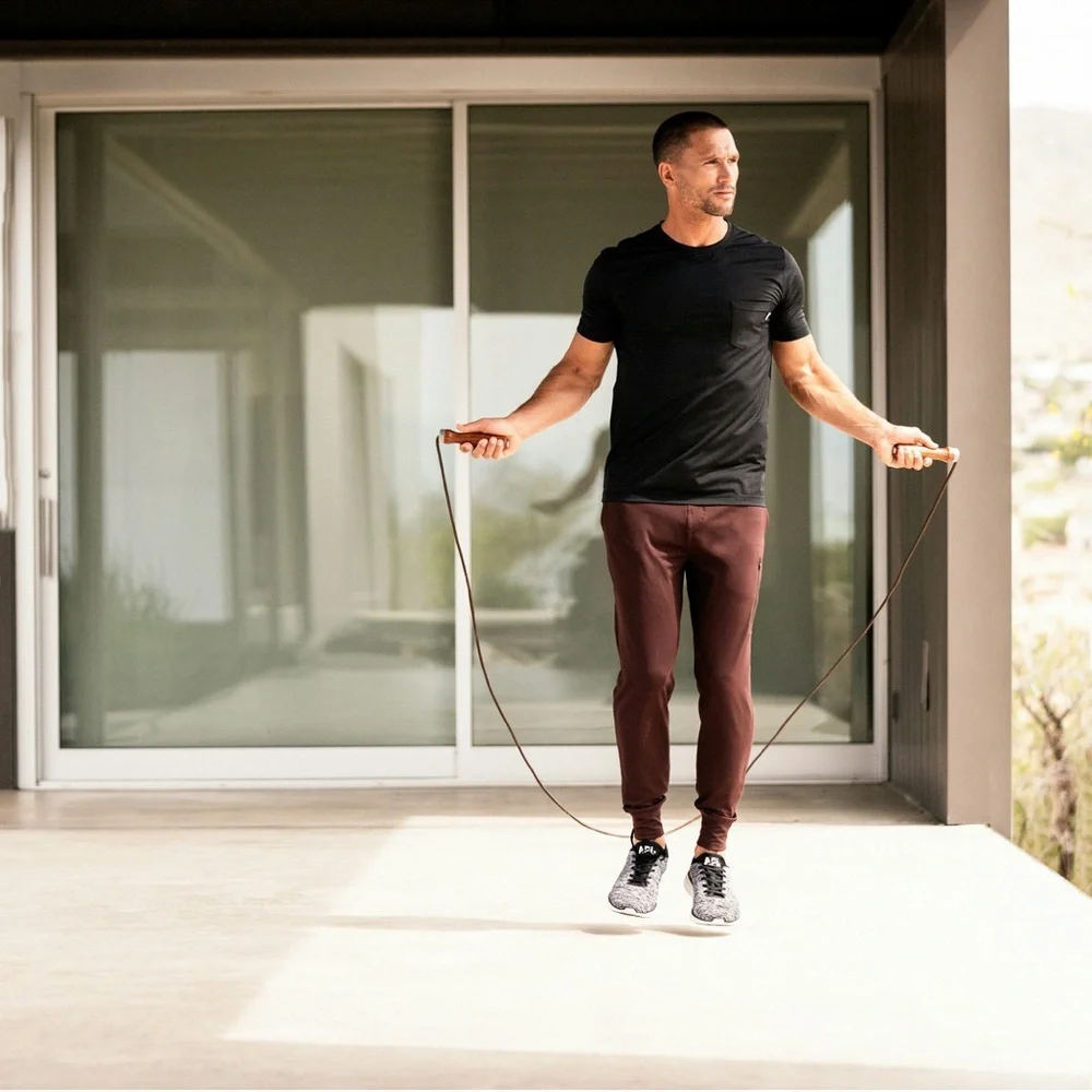 NWT Vuori Sunday Performance Jogger / Oxblood